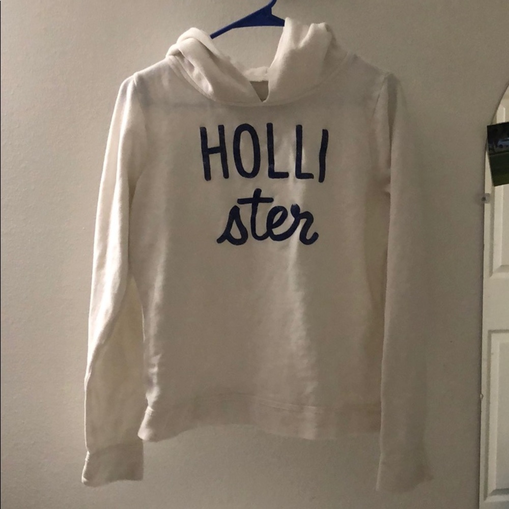 HOLLISTER sweater